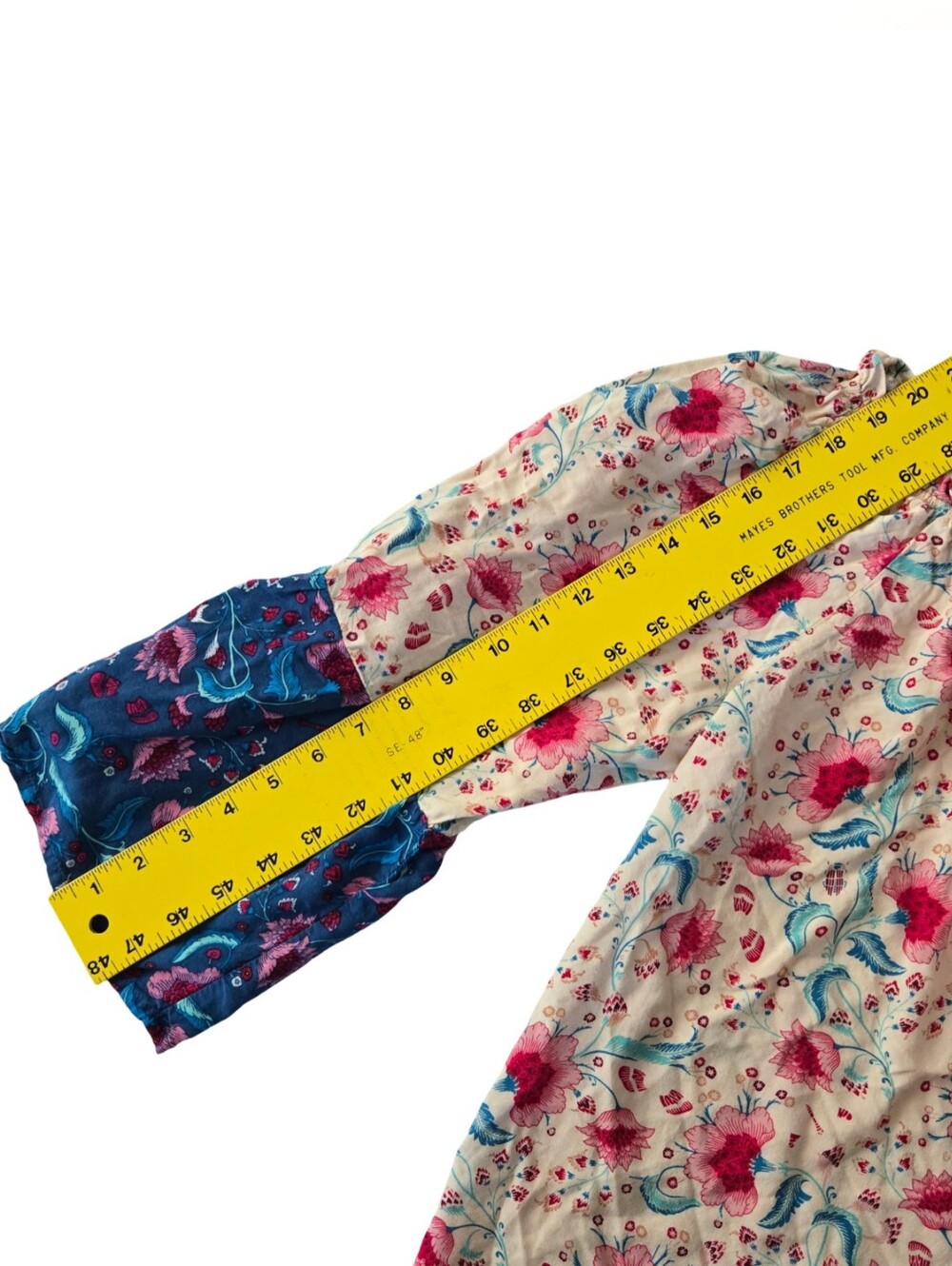 ANDREE BY UNIT Cream Floral Off-Shoulder Top with Blue Bell Sleeves - Picture 5 of 7